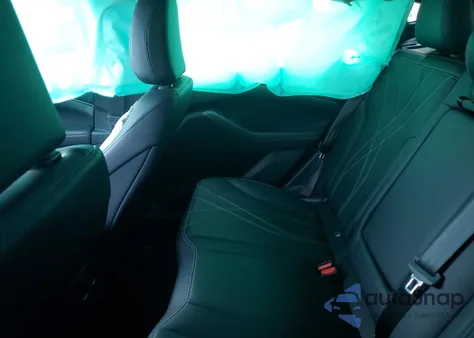 2024 Ford Mustang Mach-E Select z USA, uszkodzony, nr VIN 3FMTK1SU1RMA04349